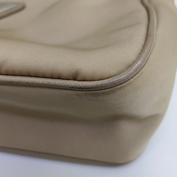 Re-Edition2005 Nylon Beige
