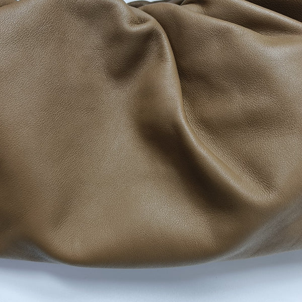 The Pouch Calfskin Brown