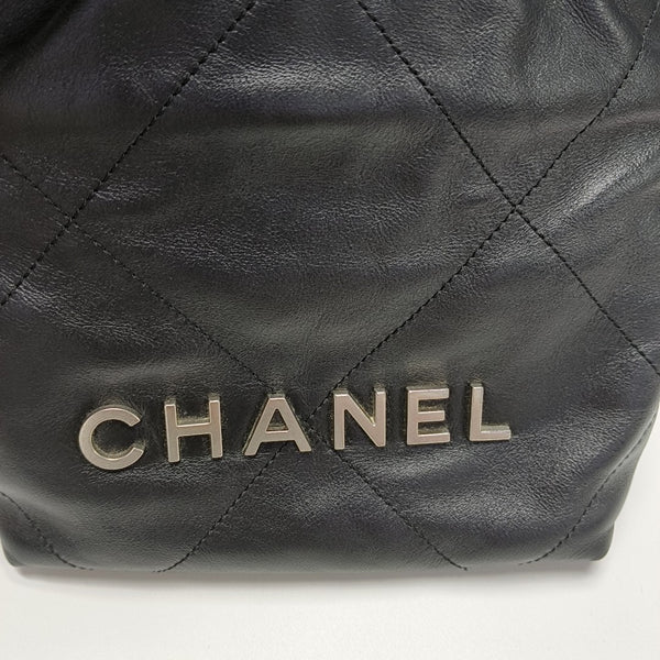 CHANEL 22 Mini Quilted Calfskin Black