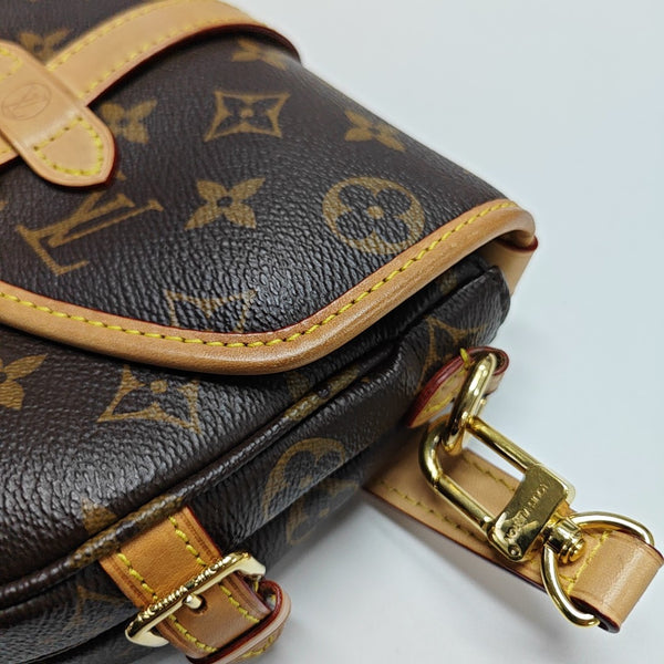 SAUMUR BB Monogram Coated Canvas Brown