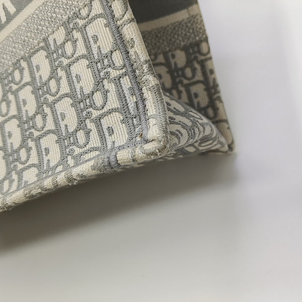 Book Tote Medium Oblique Canvas White