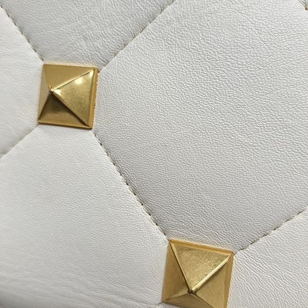 Roman Stud Small Quilted Lambskin White