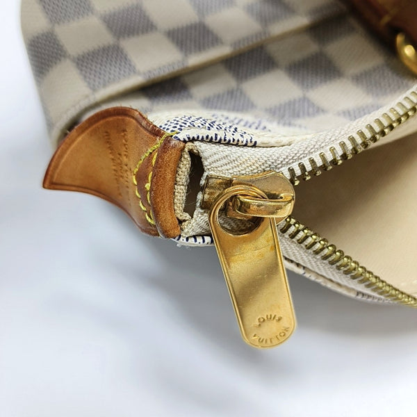 Authenticated pre-owned TOTALLY MM Coated Canvas White - Tote Bag at Looply