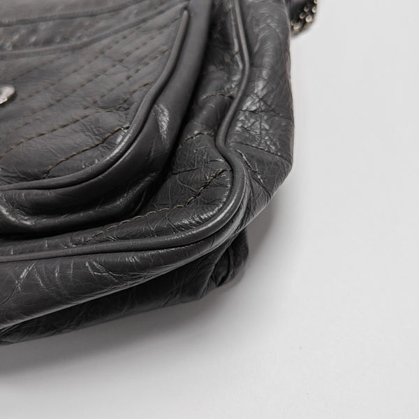 NIKI Medium Chevron Calfskin Gray