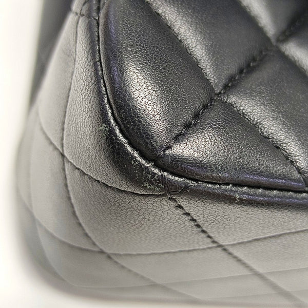 CLASSIC FLAP Mini Quilted Lambskin Black
