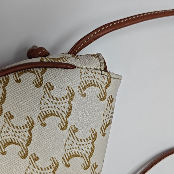 TRIANGLE Coated Canvas Brown