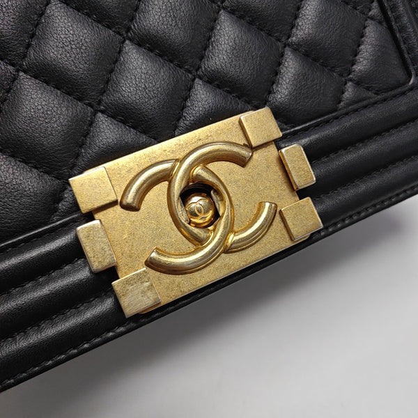 BOY CHANEL Small Quilted Calfskin Black