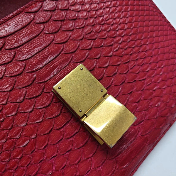 Authenticated pre-owned CLASSIC BOX Medium Python Red - Shoulder Bag at Looply