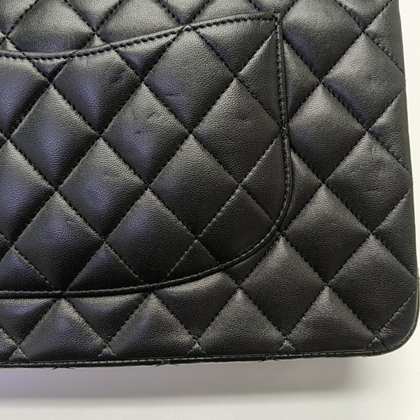 CLASSIC FLAP Medium Quilted Lambskin Black