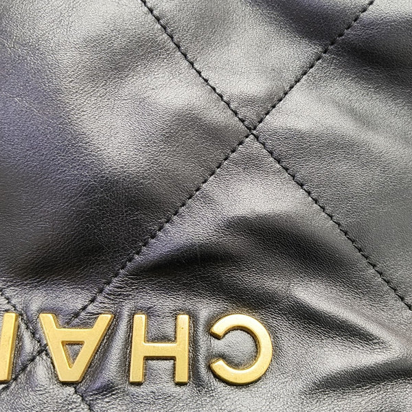 CHANEL 22 Small Quilted Calfskin Black
