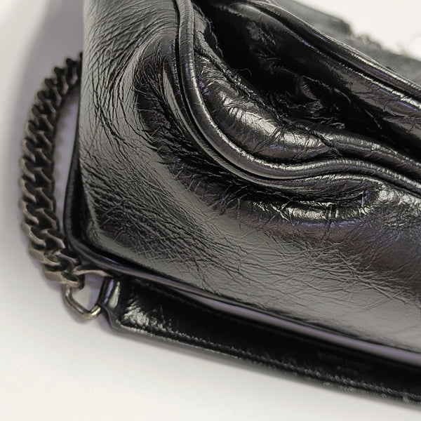 NIKI Medium Chevron Calfskin Black