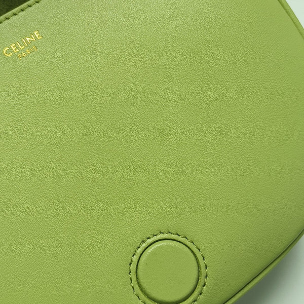TRIOMPHE Small Calfskin Green