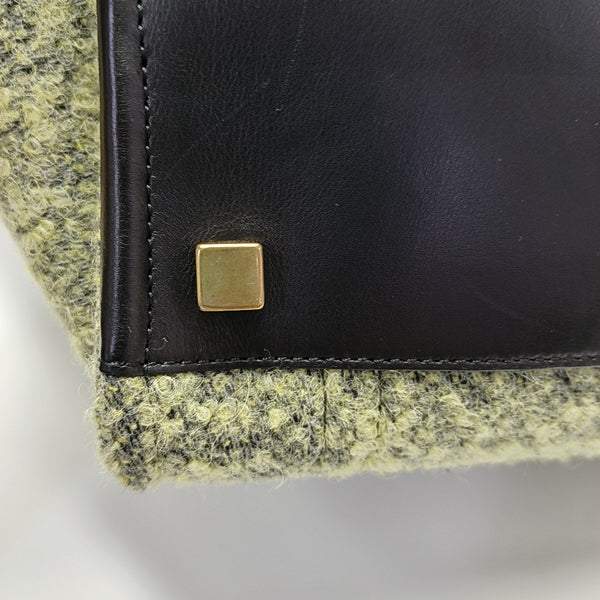 Authenticated pre-owned LUGGAGE Felt Green - Top Handle Bag at Looply