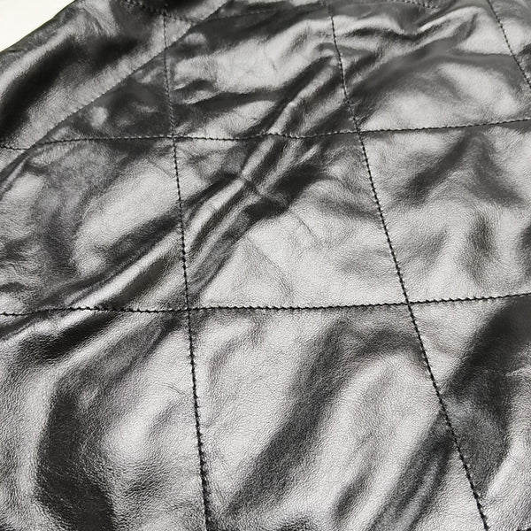CHANEL 22 Small Quilted Calfskin Black