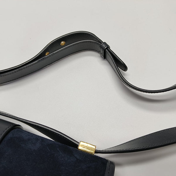 30 Montaigne Suede Blue