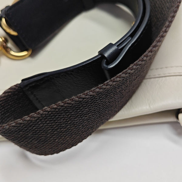Roy Medium Calfskin White