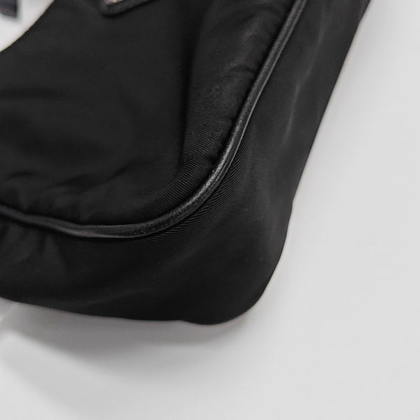 Re-Edition2005 Nylon Black