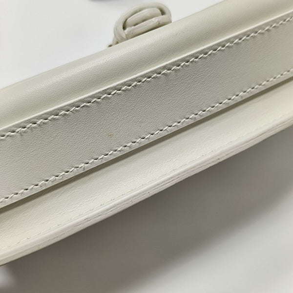 Bobby Medium Calfskin White