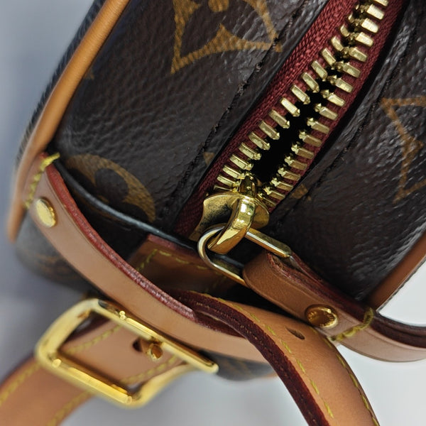 BOITE CHAPEAU PM Monogram Coated Canvas Brown