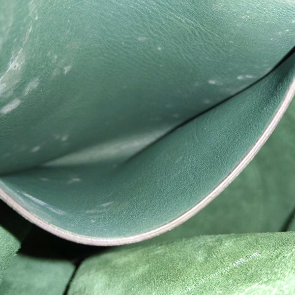 Authenticated pre-owned BIG BAG Calfskin Green - Bucket Bag at Looply
