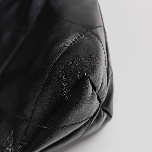 CHANEL 22 Small Quilted Calfskin Black