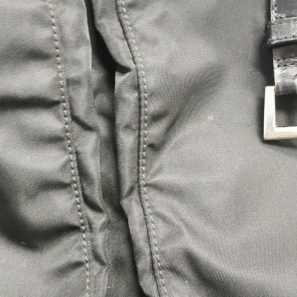 Vela Messenger Bag Nylon Black