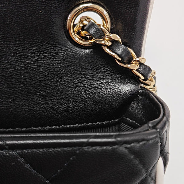 Quilted Lambskin Shoulder Bag Black