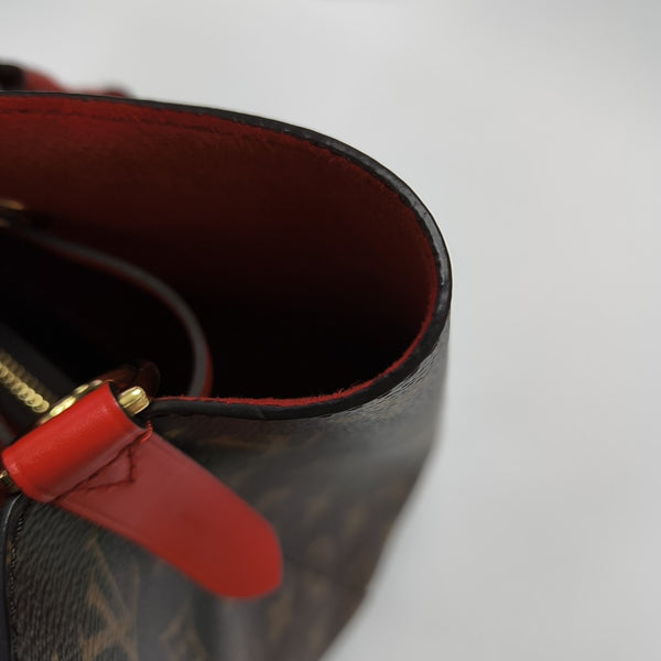 NÉONOÉ MM Monogram Coated Canvas Brown