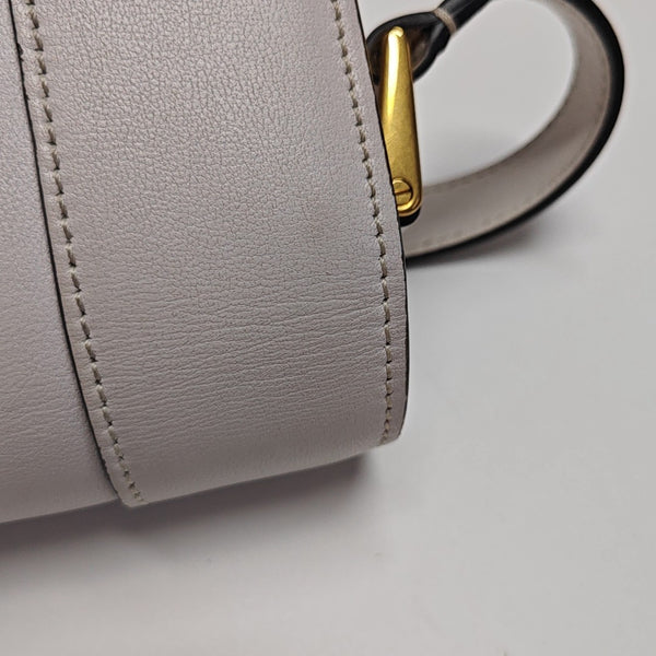 Supervee Small Calfskin White