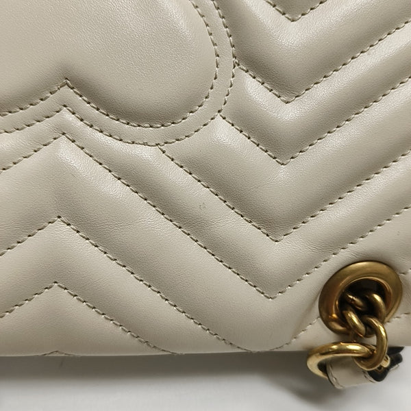 GG Marmont Medium Quilted Calfskin White