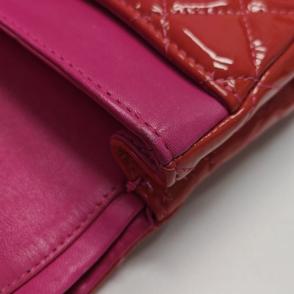 CLASSIC FLAP Small Quilted Patent Leather Red