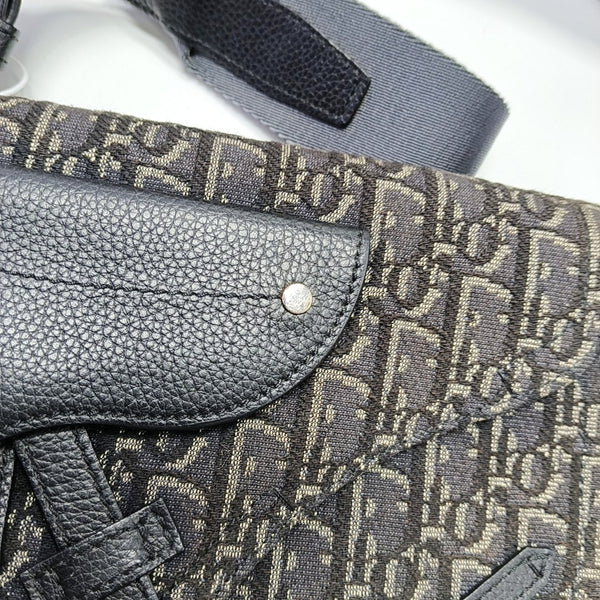 Authenticated pre-owned Saddle Large Oblique Canvas Gray - Shoulder Bag at Looply