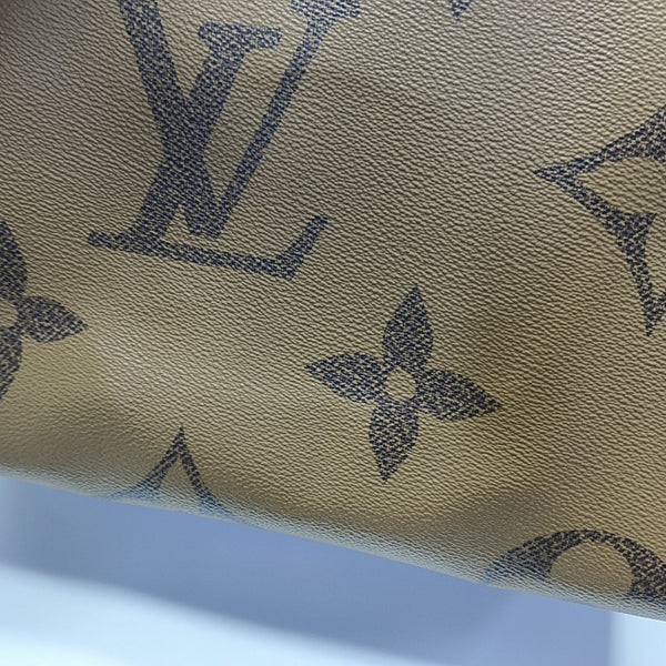 Authenticated pre-owned ONTHEGO MM Monogram Coated Canvas Brown - Tote Bag at Looply
