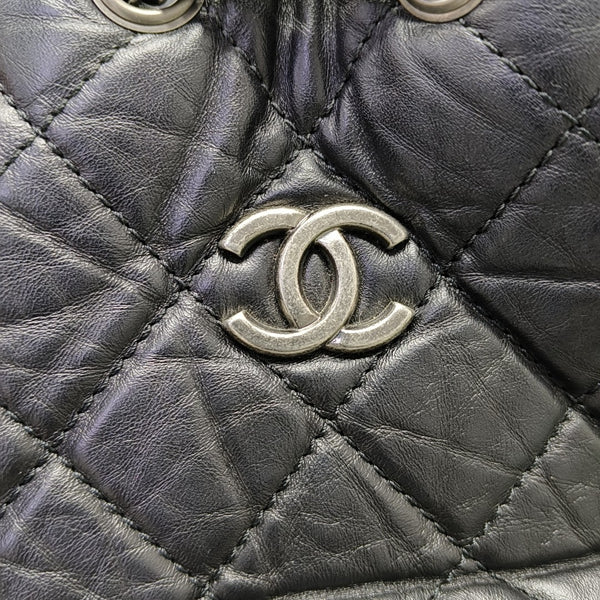 GABRIELLE Small Quilted Calfskin Black