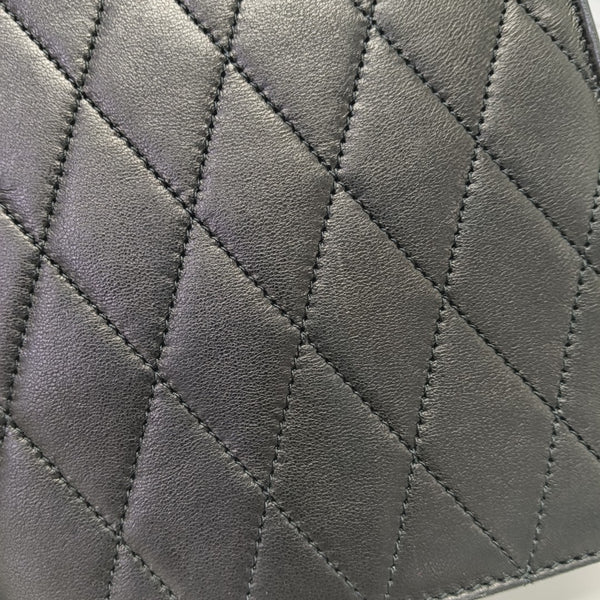 LE MAILLON Quilted Lambskin Black