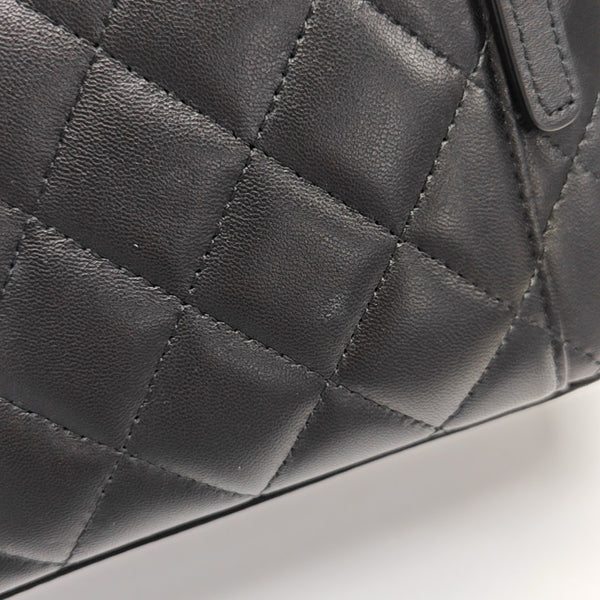 VANITY CASE Small Quilted Lambskin Black