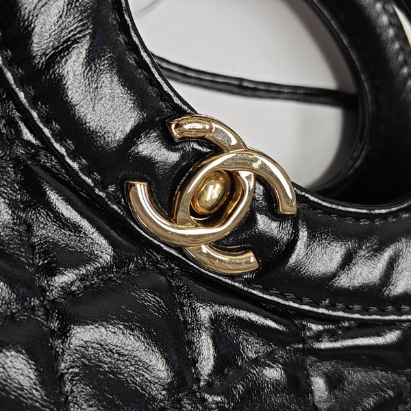 CHANEL 31 Mini Quilted Calfskin Black