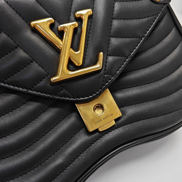 NEW WAVE PM Quilted Calfskin Black