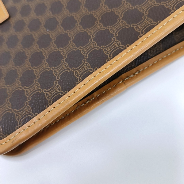 Authenticated pre-owned MACADAM CLUTCHE Coated Canvas Brown - Clutch at Looply