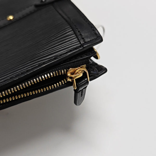 TRUNK Epi Black