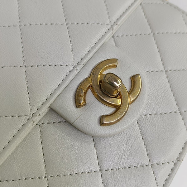 CLASSIC FLAP Mini Quilted Lambskin White