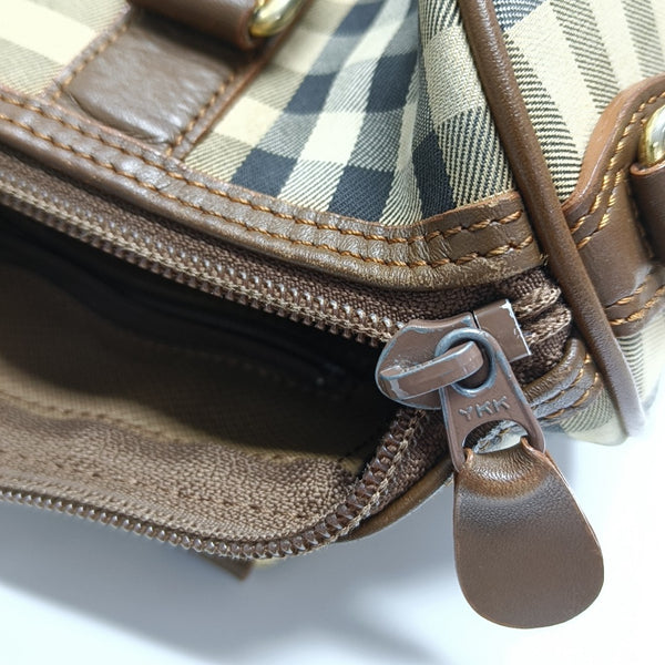 Canvas Brown