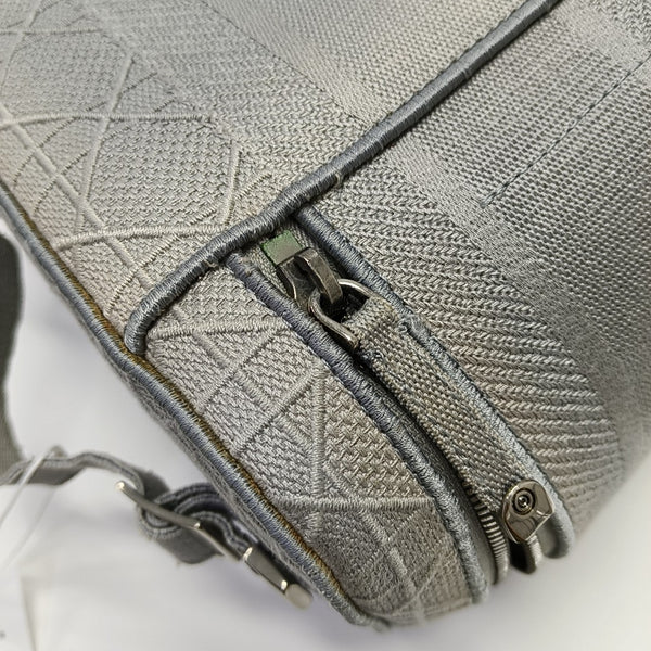 Travel Vanity Cannage Canvas Gray