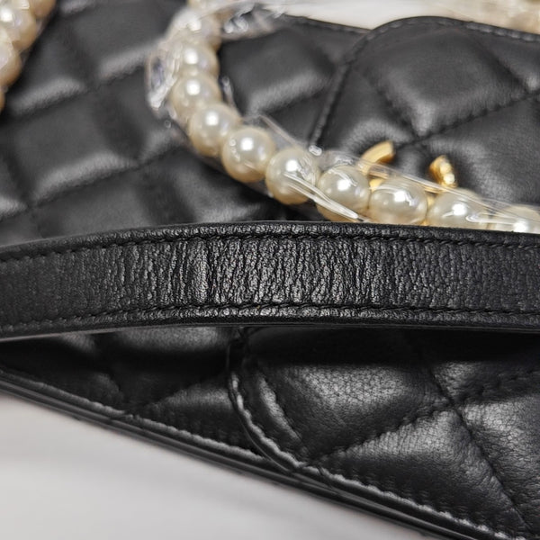 Quilted Lambskin Crossbody Bag Mini Black