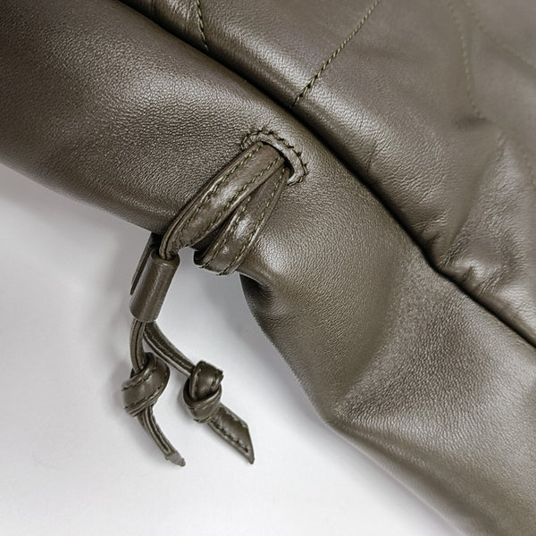 JAMIE SHOPPING Medium Quilted Lambskin Gray