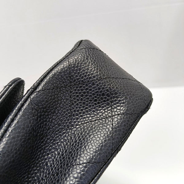 CLASSIC FLAP Medium Quilted Grained Calfskin Black