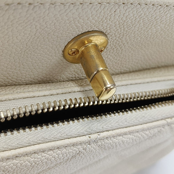 Quilted Grained Calfskin White