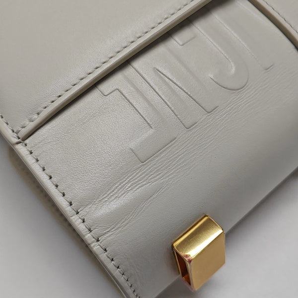 30 Montaigne Calfskin White