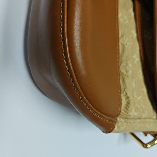 BERANGERE Monogram Canvas Brown