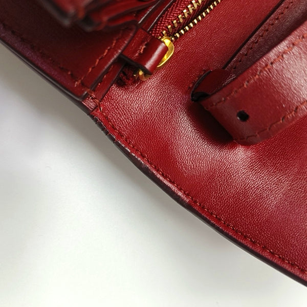 CLASSIC BOX Medium Calfskin Red